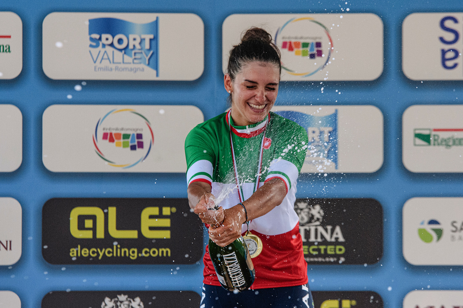 Eleonora Gasparrini festeggia la conquista del Titolo italiano U23 - credit T.Muzzi