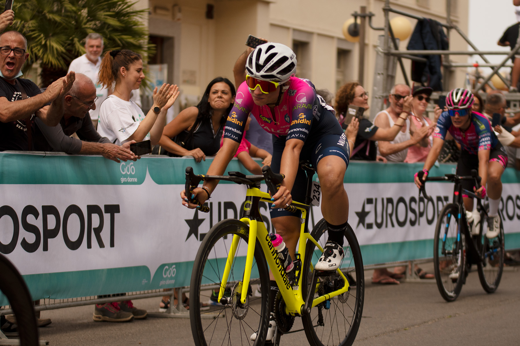 Chiara Consonni fifth in the Tortolì sprint at the Giro Donne